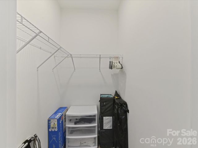 6400 Carver Boulevard, Charlotte, NC 28269