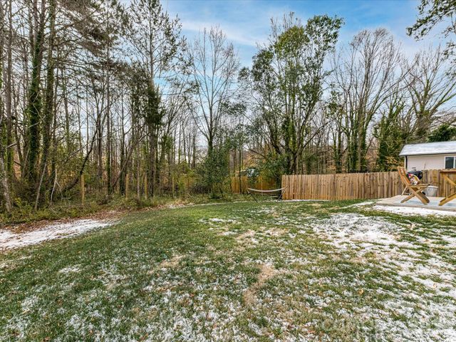 6400 Carver Boulevard, Charlotte, NC 28269