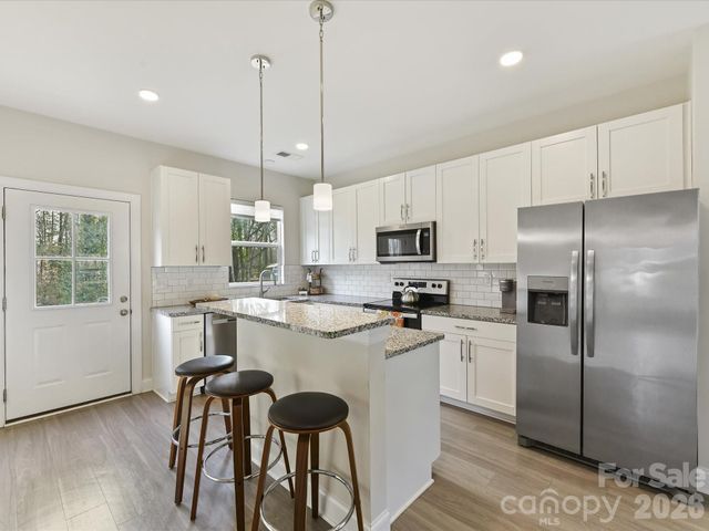 6400 Carver Boulevard, Charlotte, NC 28269