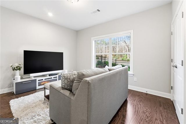 1007 Belle Avenue, Roswell, GA 30076