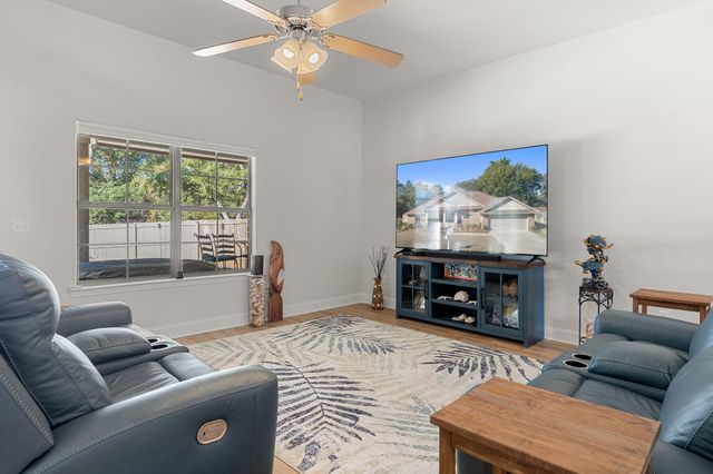 207 Pinque Coat Court, Crestview, FL 32536