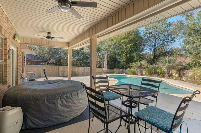 207 Pinque Coat Court, Crestview, FL 32536