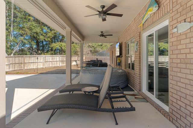 207 Pinque Coat Court, Crestview, FL 32536