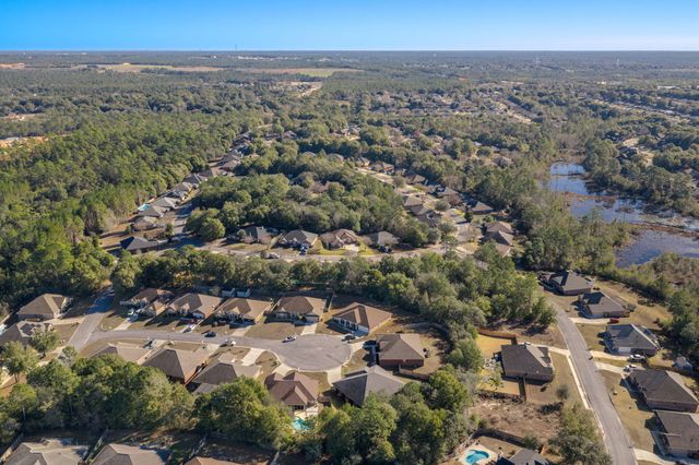 207 Pinque Coat Court, Crestview, FL 32536