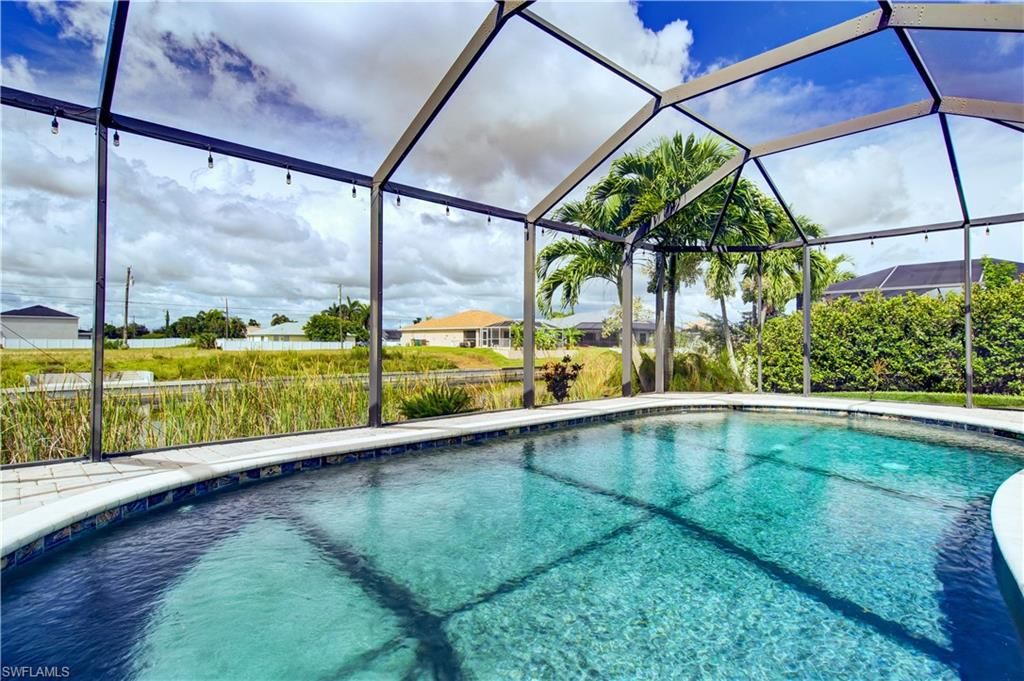 927 28th TER, CAPE CORAL, FL 33914 — photo 2