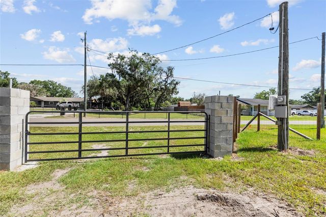 5030 DUQUE ROAD, Lutz, FL 33549