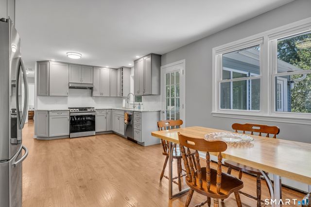 22 Victoria Drive, Branford, CT 06405