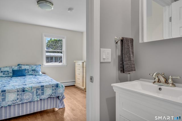 22 Victoria Drive, Branford, CT 06405