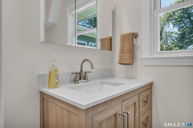 22 Victoria Drive, Branford, CT 06405