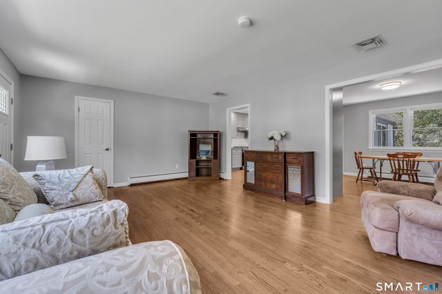 22 Victoria Drive, Branford, CT 06405