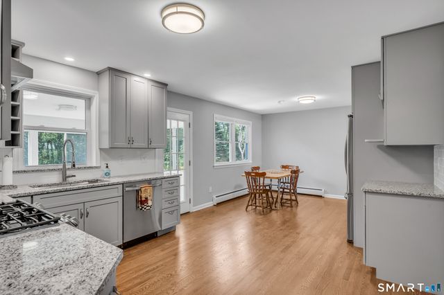 22 Victoria Drive, Branford, CT 06405