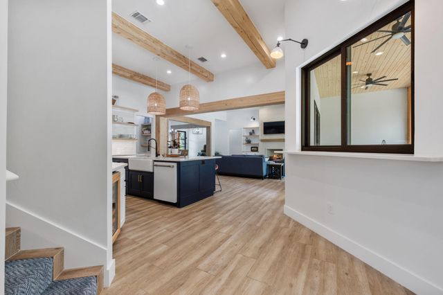 111 Florentine, Horseshoe Bay, TX 78657