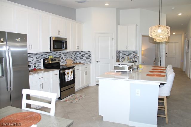 5454 Double Eagle CIR 3323, Ave Maria, FL 34142