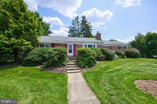 90 OVERLOOK AVE, Lancaster, PA 17601