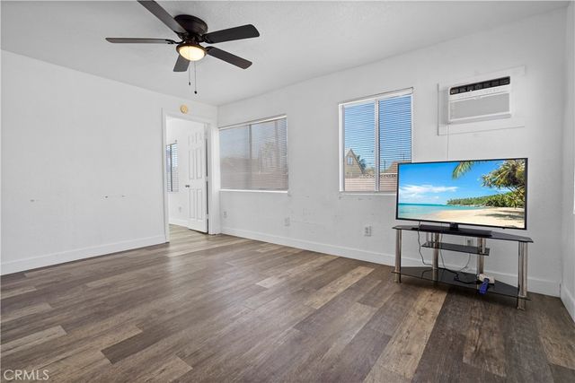 44043 Hoban Avenue, Lancaster, CA 93534