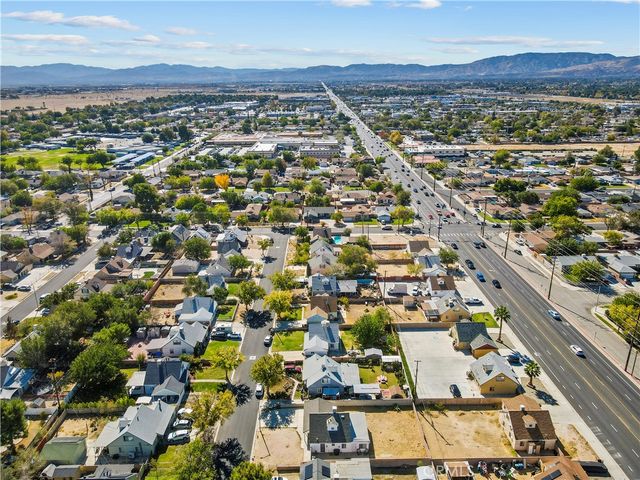 44043 Hoban Avenue, Lancaster, CA 93534