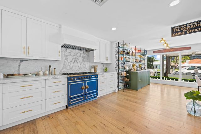 3051 NE 46th Street, Fort Lauderdale, FL 33308