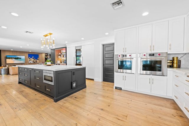 3051 NE 46th Street, Fort Lauderdale, FL 33308
