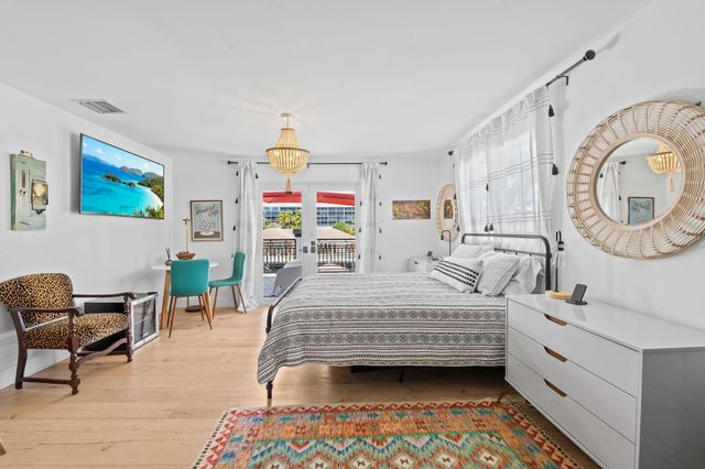 3051 NE 46th Street, Fort Lauderdale, FL 33308