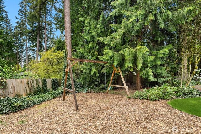 3908 142nd Place NE, Bellevue, WA 98007