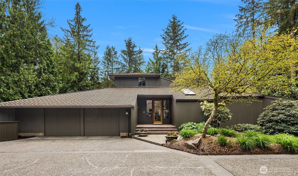 3908 142nd Place NE, Bellevue, WA 98007