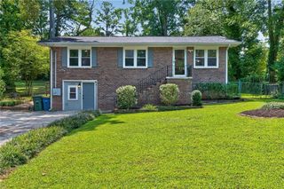 2399 Lakewood Drive NW, Kennesaw, GA 30152