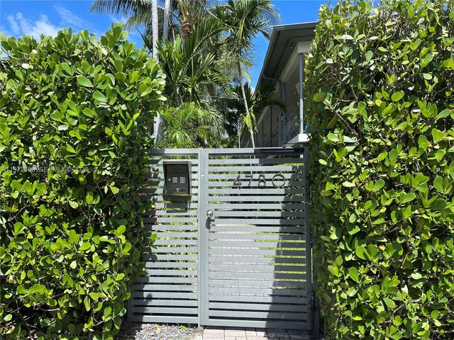 4780 Pine Tree Dr 8, Miami Beach, FL 33140