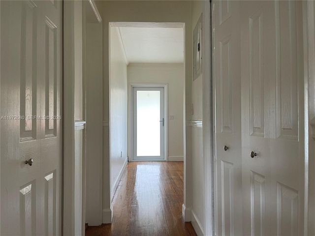 4780 Pine Tree Dr 8, Miami Beach, FL 33140