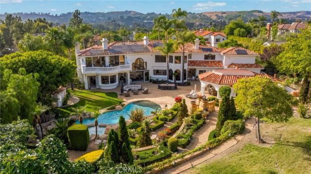 28572 Paseo Zorro, San Juan Capistrano, CA 92675