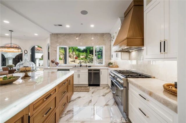 28572 Paseo Zorro, San Juan Capistrano, CA 92675