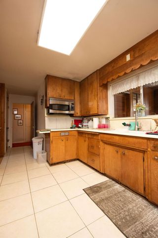 2128 Park Ridge Dr, Riverbank, CA 95367