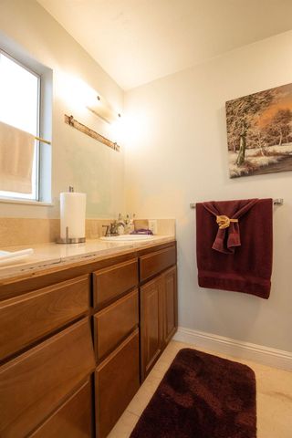 2128 Park Ridge Dr, Riverbank, CA 95367