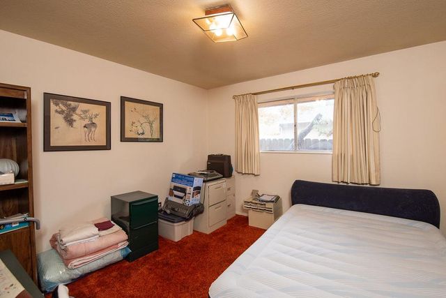 2128 Park Ridge Dr, Riverbank, CA 95367