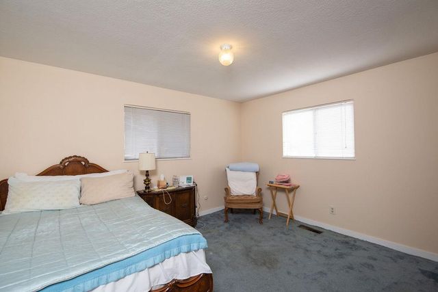 2128 Park Ridge Dr, Riverbank, CA 95367