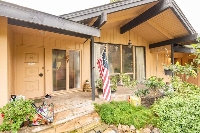 2128 Park Ridge Dr, Riverbank, CA 95367