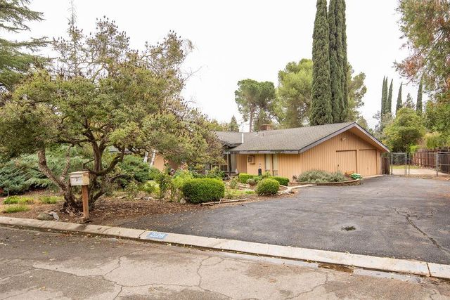 2128 Park Ridge Dr, Riverbank, CA 95367