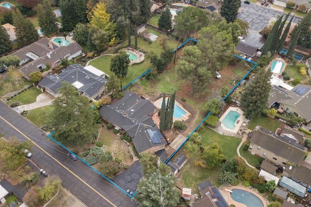 2128 Park Ridge Dr, Riverbank, CA 95367