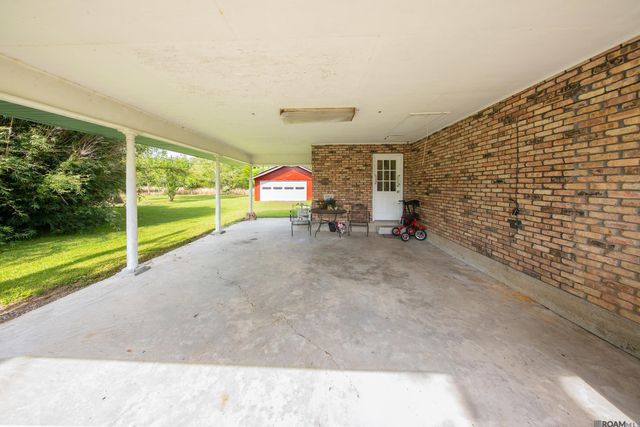 11163 Hwy 22, St Amant, LA 70774