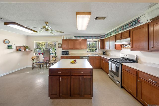 11163 Hwy 22, St Amant, LA 70774