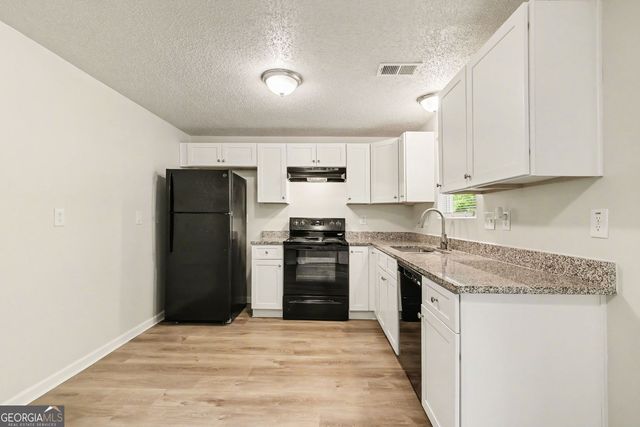 4905 Glenside Court, Stone Mountain, GA 30088