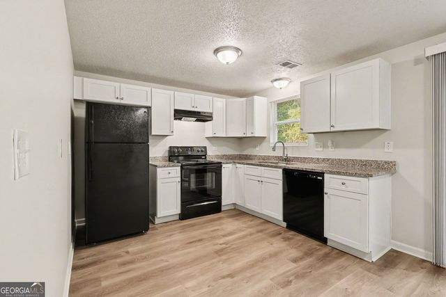 4905 Glenside Court, Stone Mountain, GA 30088