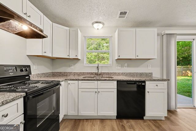 4905 Glenside Court, Stone Mountain, GA 30088