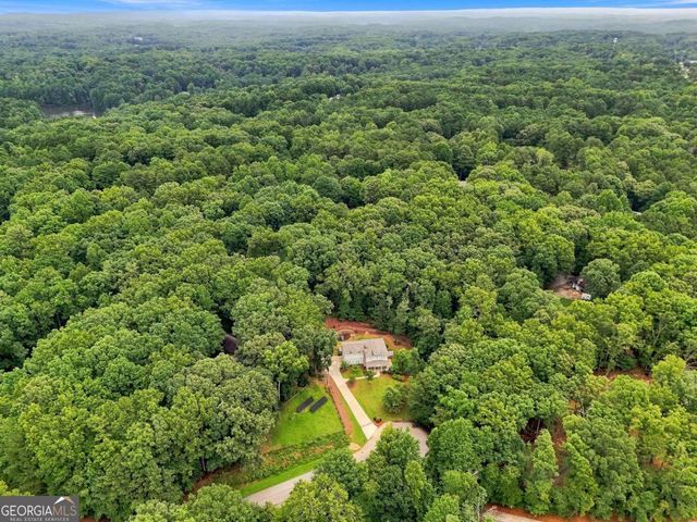 125 Mill Pond Court, Acworth, GA 30101