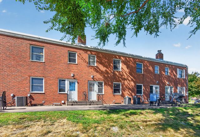 994 Cleveland Avenue S, Saint Paul, MN 55116