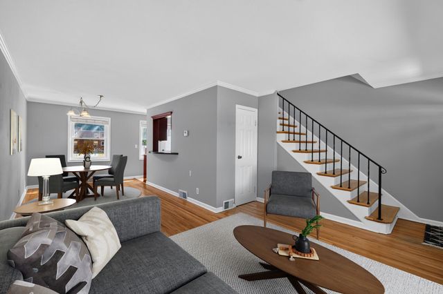 994 Cleveland Avenue S, Saint Paul, MN 55116