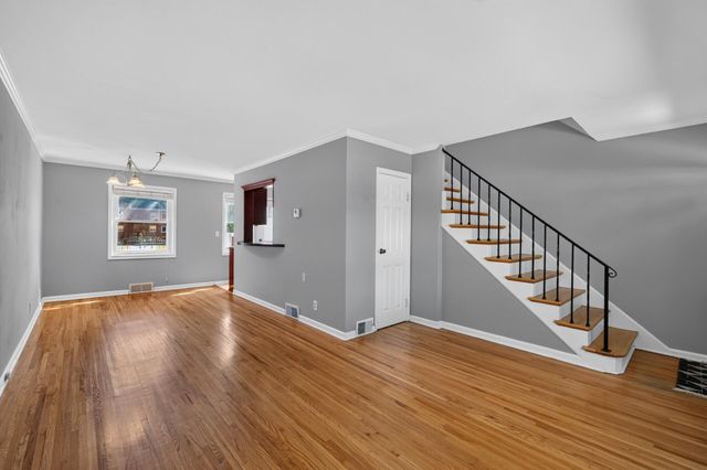 994 Cleveland Avenue S, Saint Paul, MN 55116