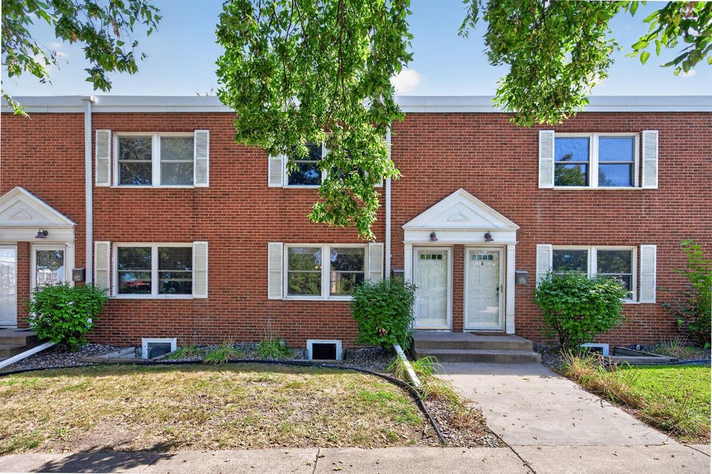 994 Cleveland Avenue S, Saint Paul, MN 55116