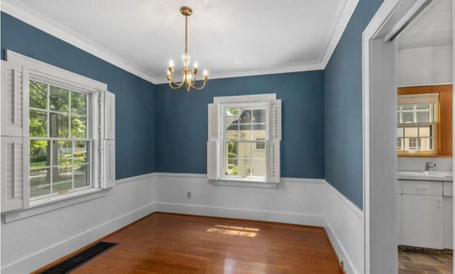 957 Maxwell Avenue Se, East Grand Rapids, MI 49506