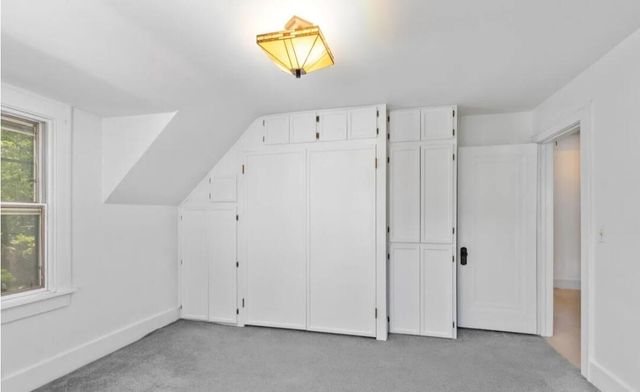 957 Maxwell Avenue Se, East Grand Rapids, MI 49506