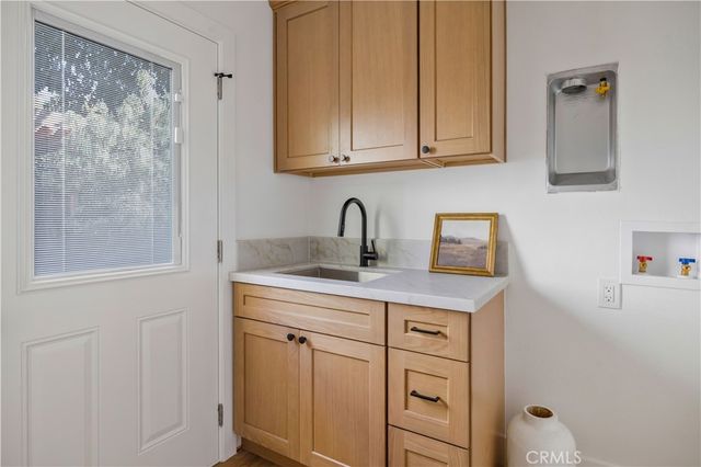 5670 Hub Street, Los Angeles, CA 90042